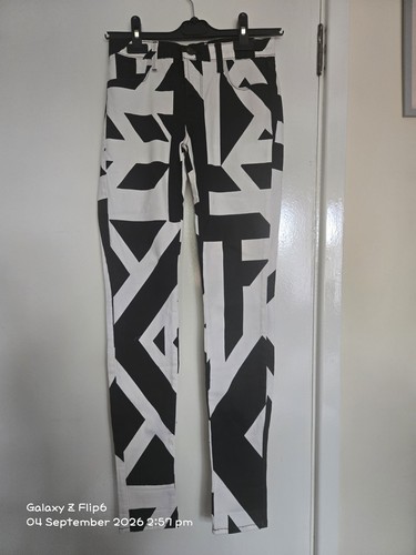 Brand abstract super skinny - brand,